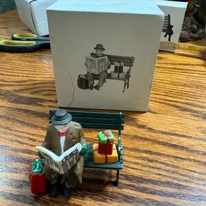 DEPT. 56 HERITAGE VILLAGE COLLECTION REST YE MERRY GENTLEMAN RETIRED